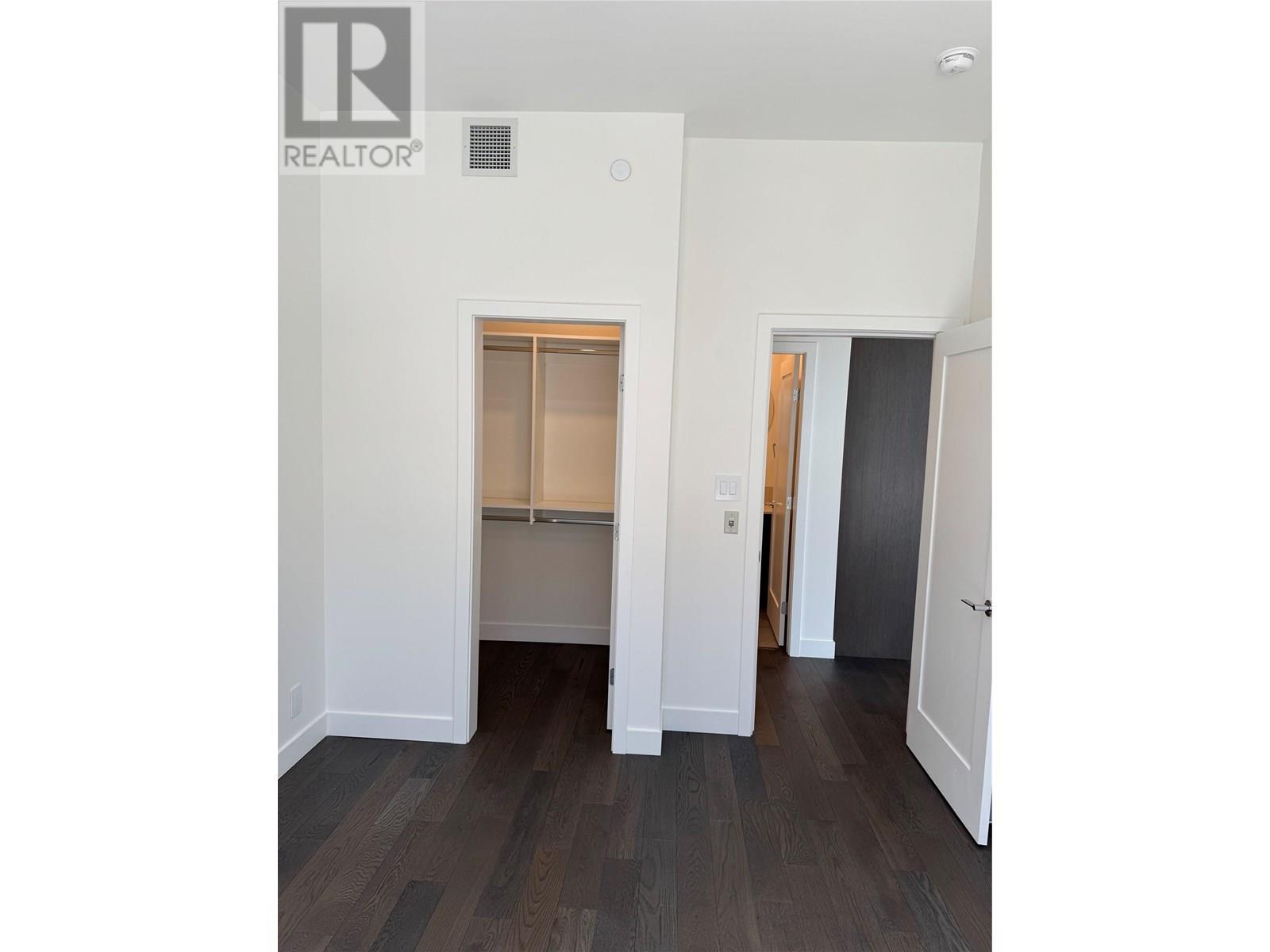 314 3389 Lakeshore Road, Kelowna