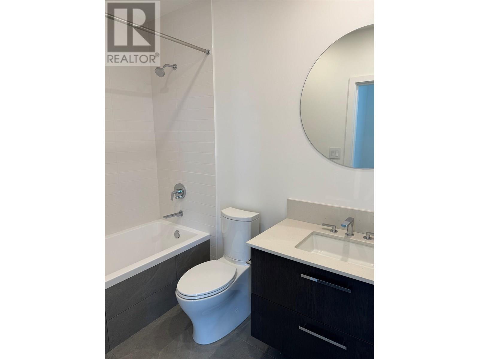 314 3389 Lakeshore Road, Kelowna