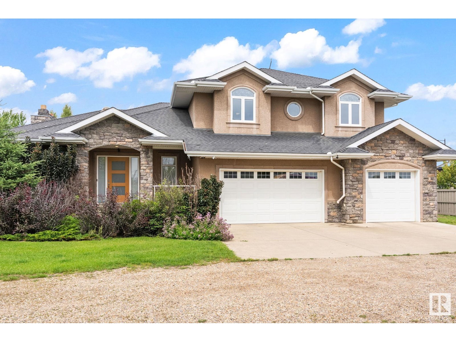 Photo 1 of 15860 41 Av Sw, Edmonton AB