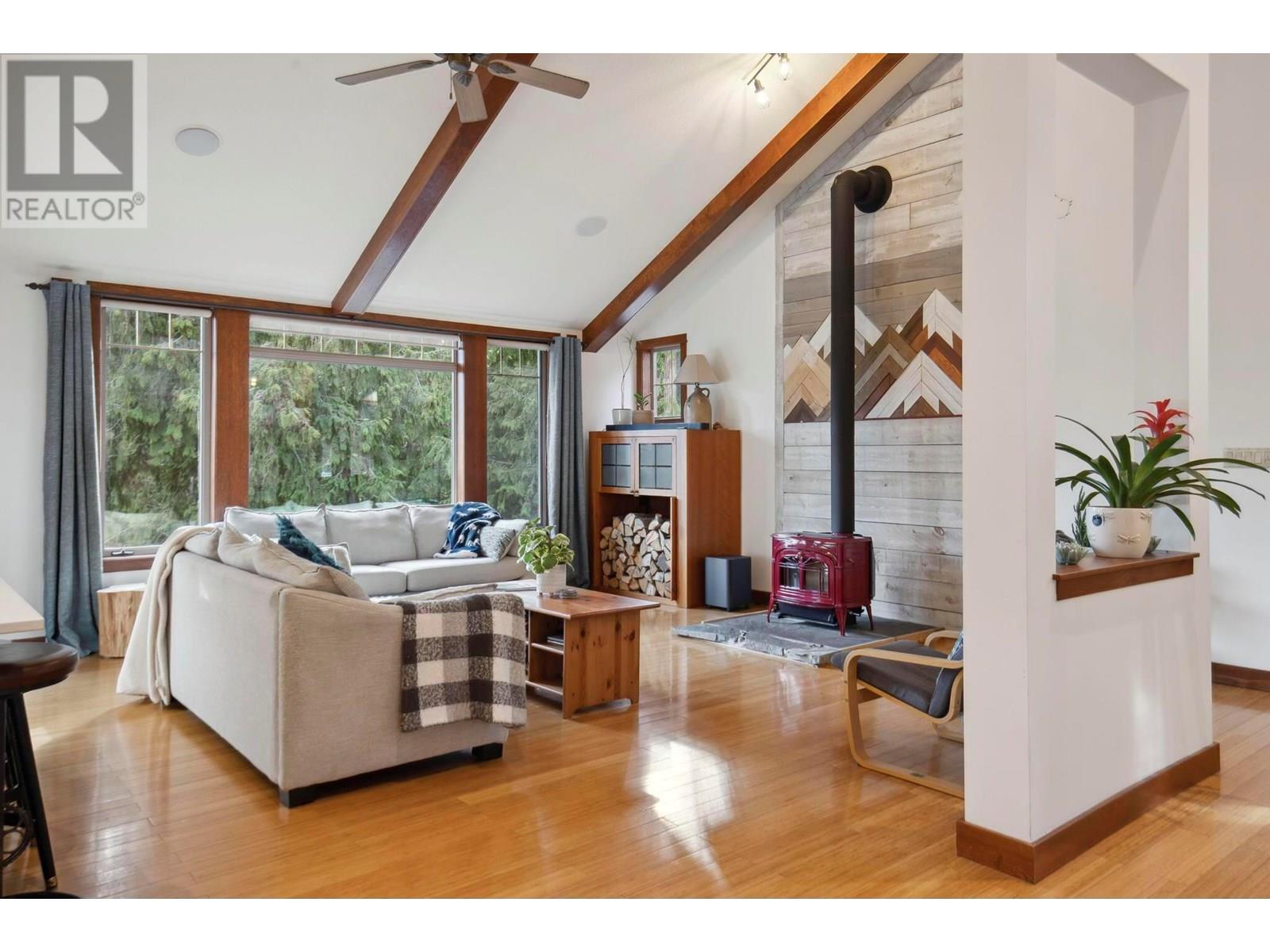  8028 Jackpine Road, Vernon