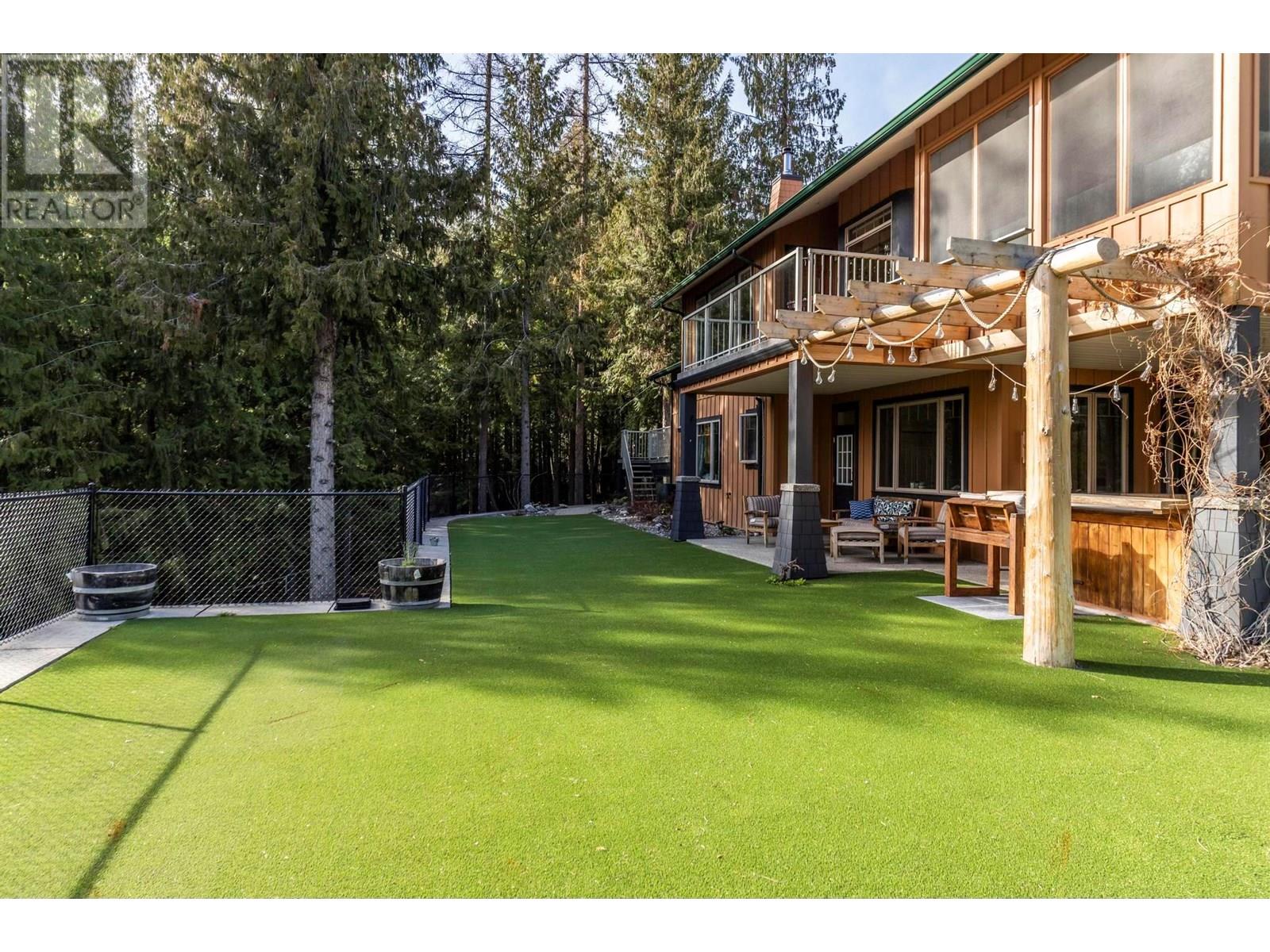  8028 Jackpine Road, Vernon