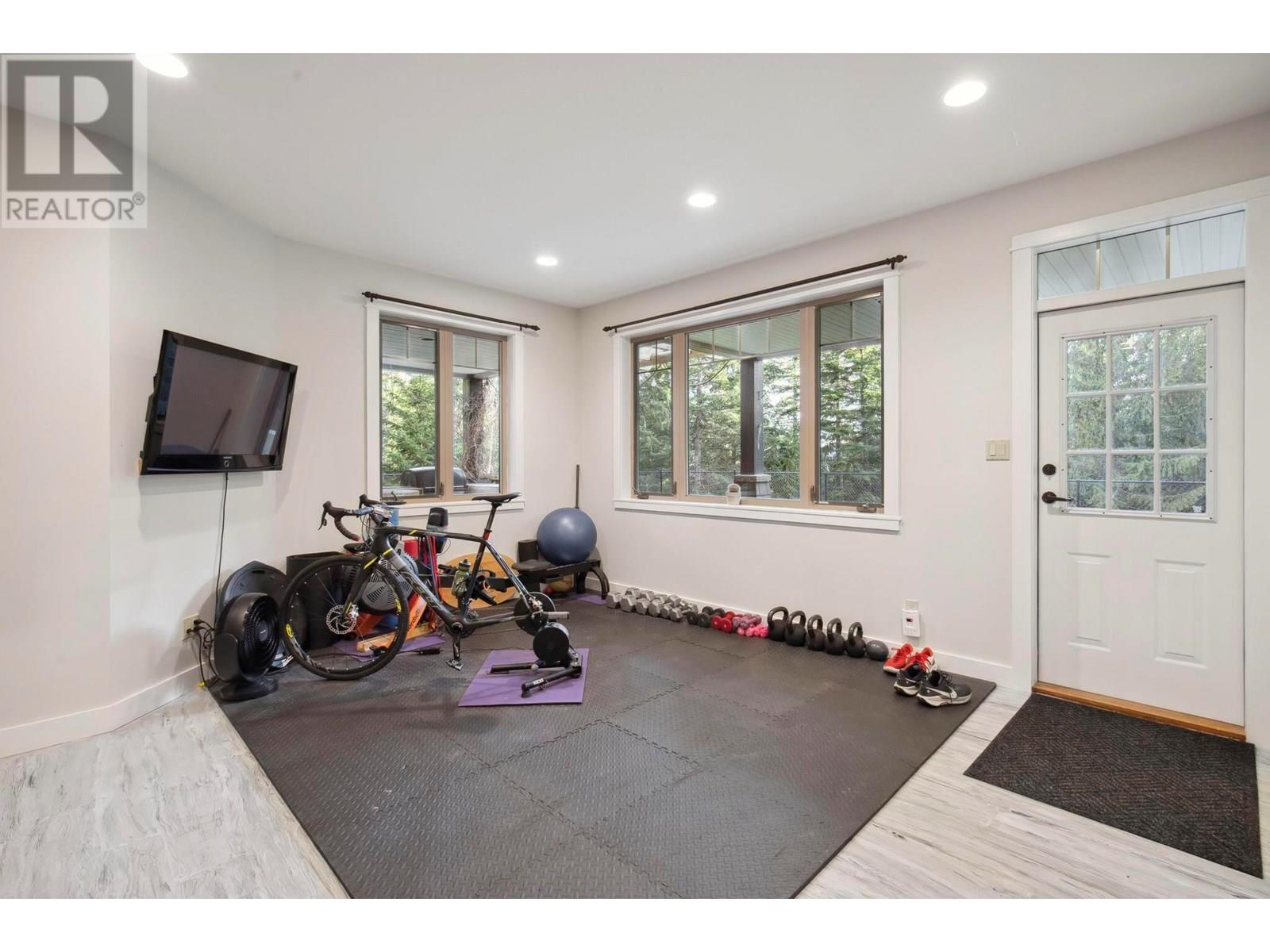  8028 Jackpine Road, Vernon