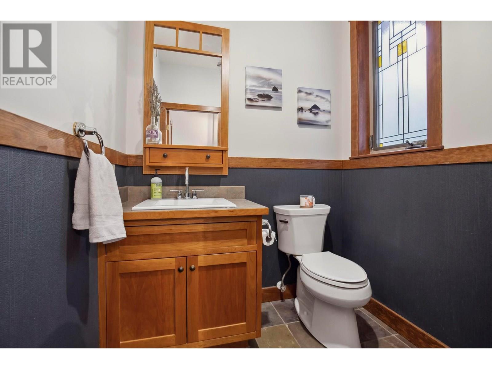  8028 Jackpine Road, Vernon