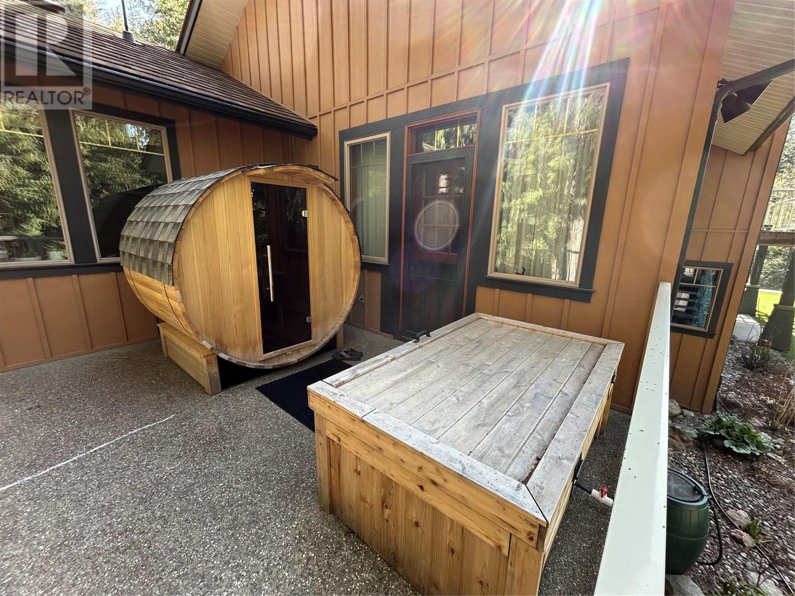  8028 Jackpine Road, Vernon