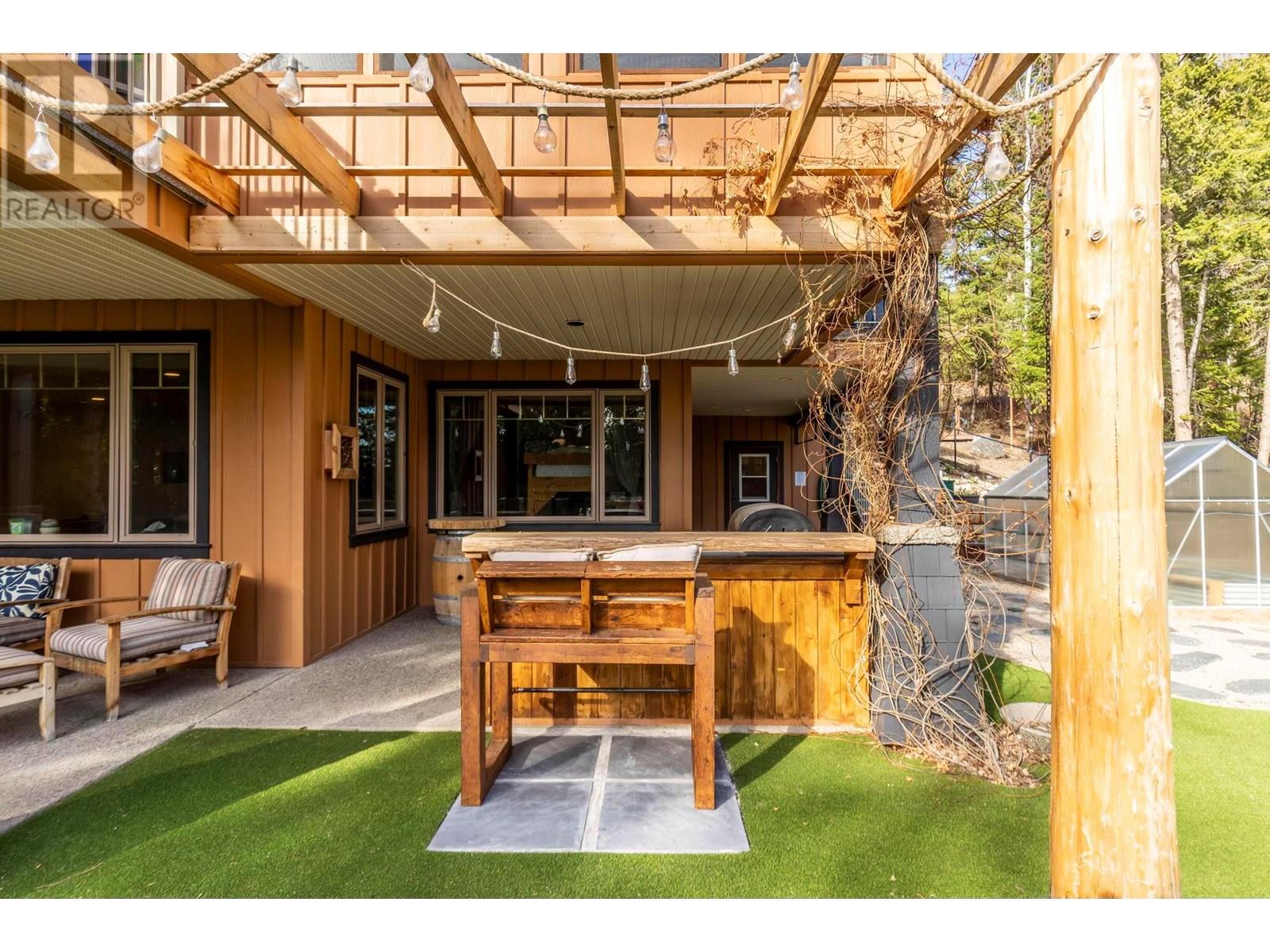  8028 Jackpine Road, Vernon
