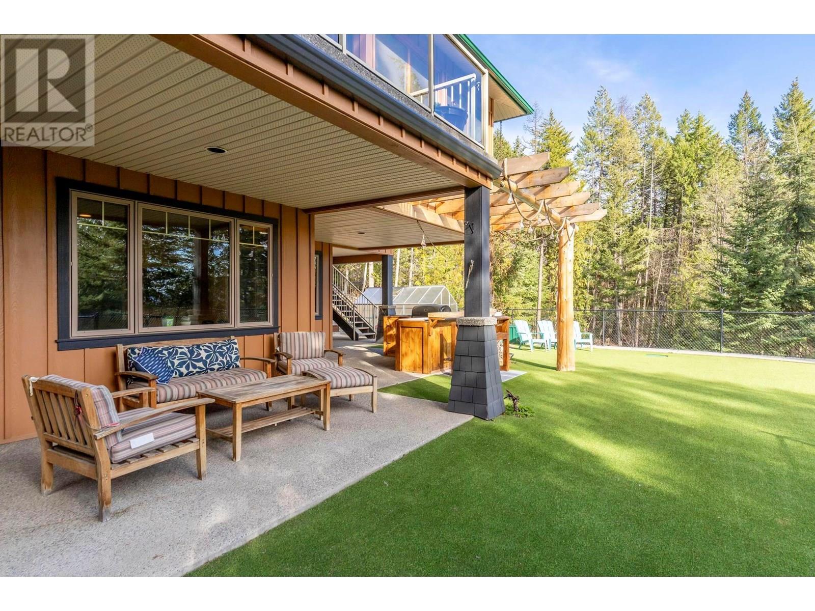  8028 Jackpine Road, Vernon