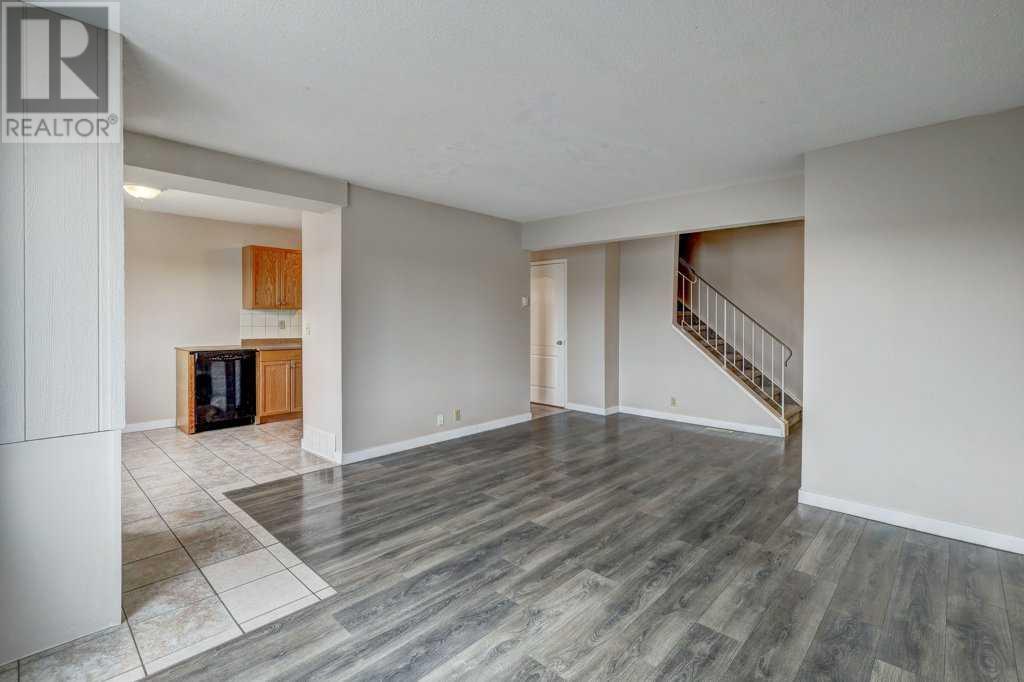 Single Family House for Sale in    Street NE Thorncliffe Calgary 