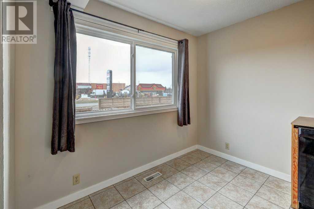 Single Family House for Sale in    Street NE Thorncliffe Calgary 