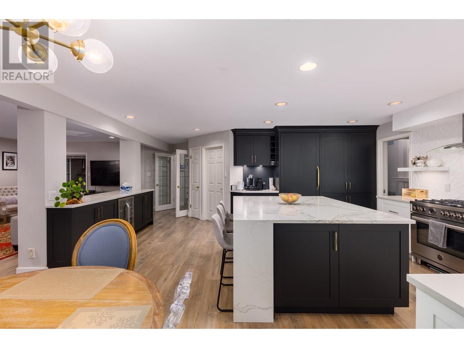 4702 STAHAKEN COURT, Tsawwassen