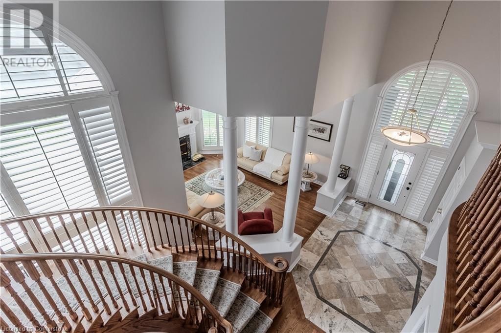 Photo 4 of 1400 Tamworth Court, Burlington ON