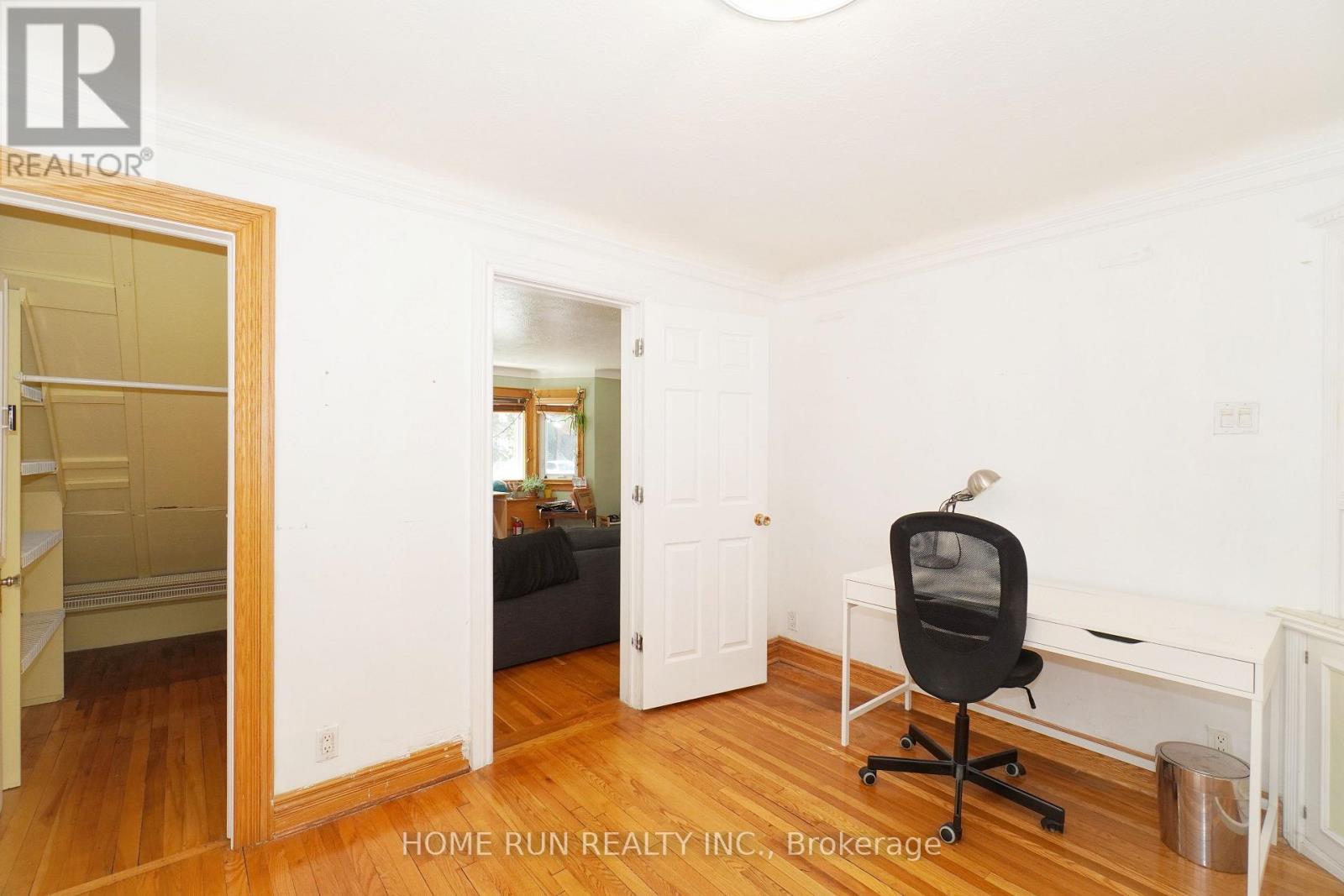 Photo 11 of 81 Marlborough Avenue, Ottawa ON