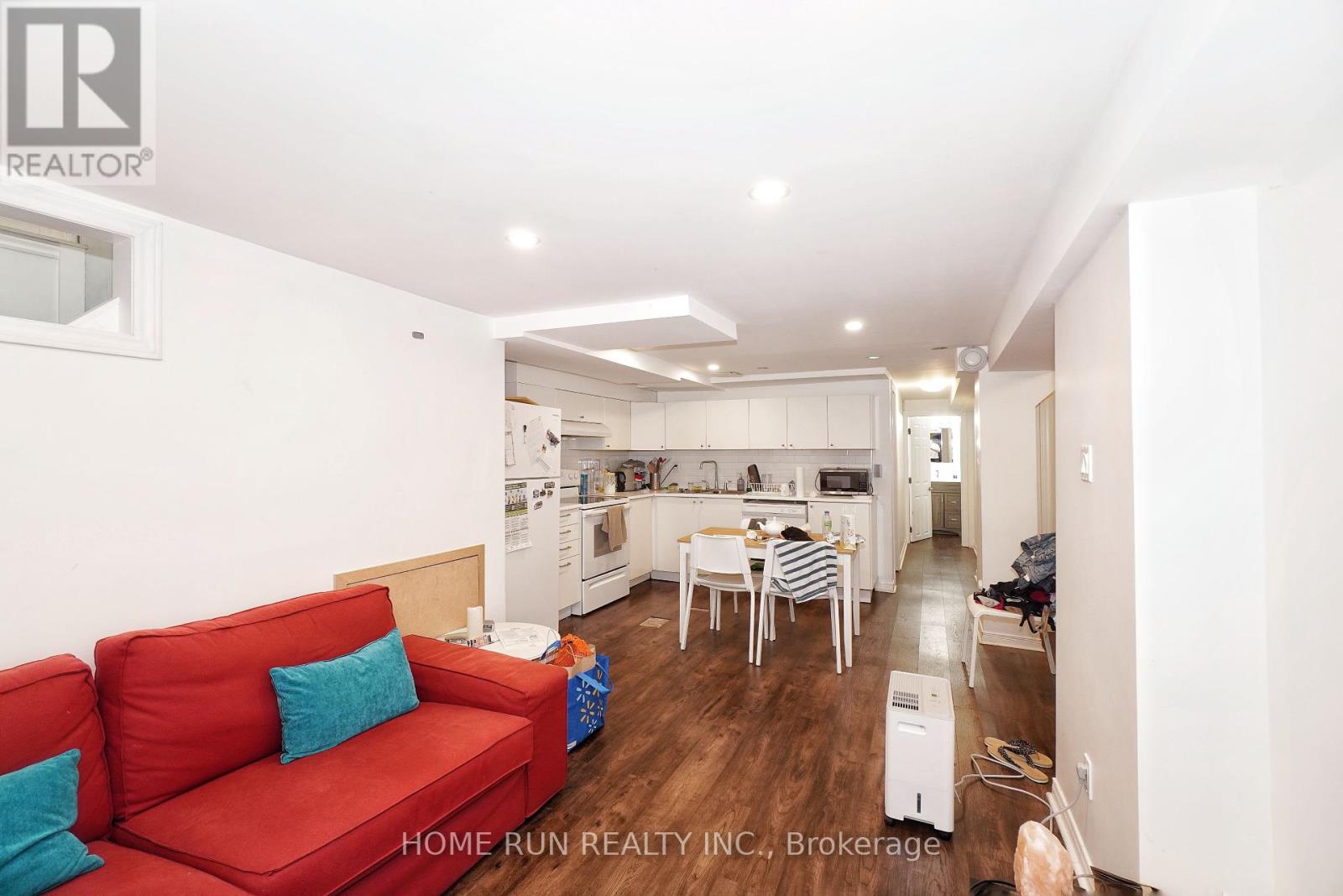 Photo 20 of 81 Marlborough Avenue, Ottawa ON