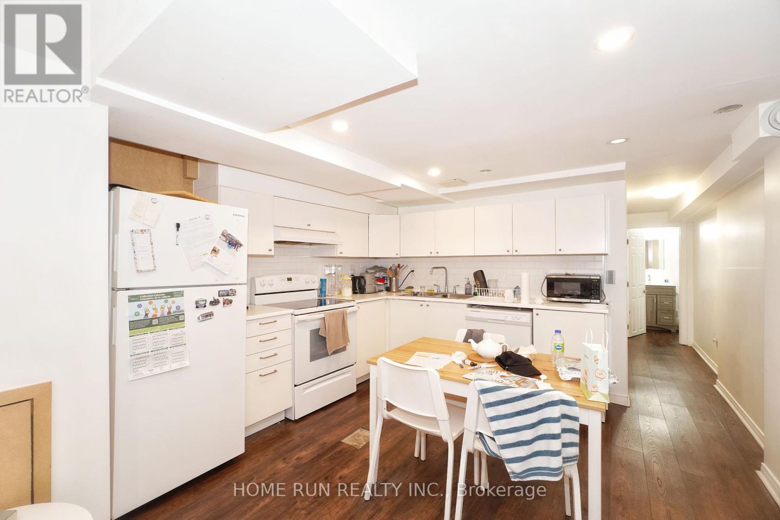 Photo 21 of 81 Marlborough Avenue, Ottawa ON