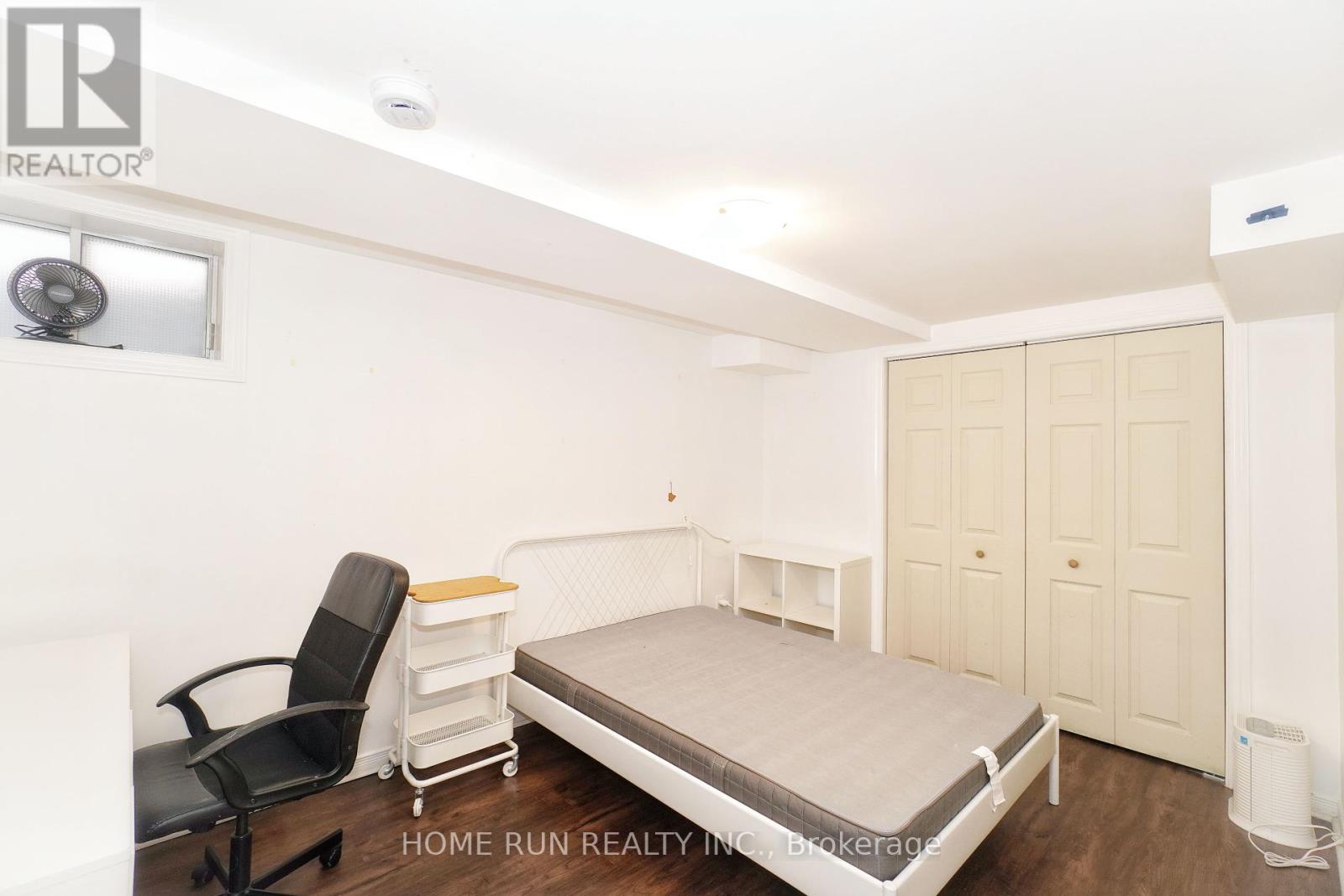 Photo 24 of 81 Marlborough Avenue, Ottawa ON