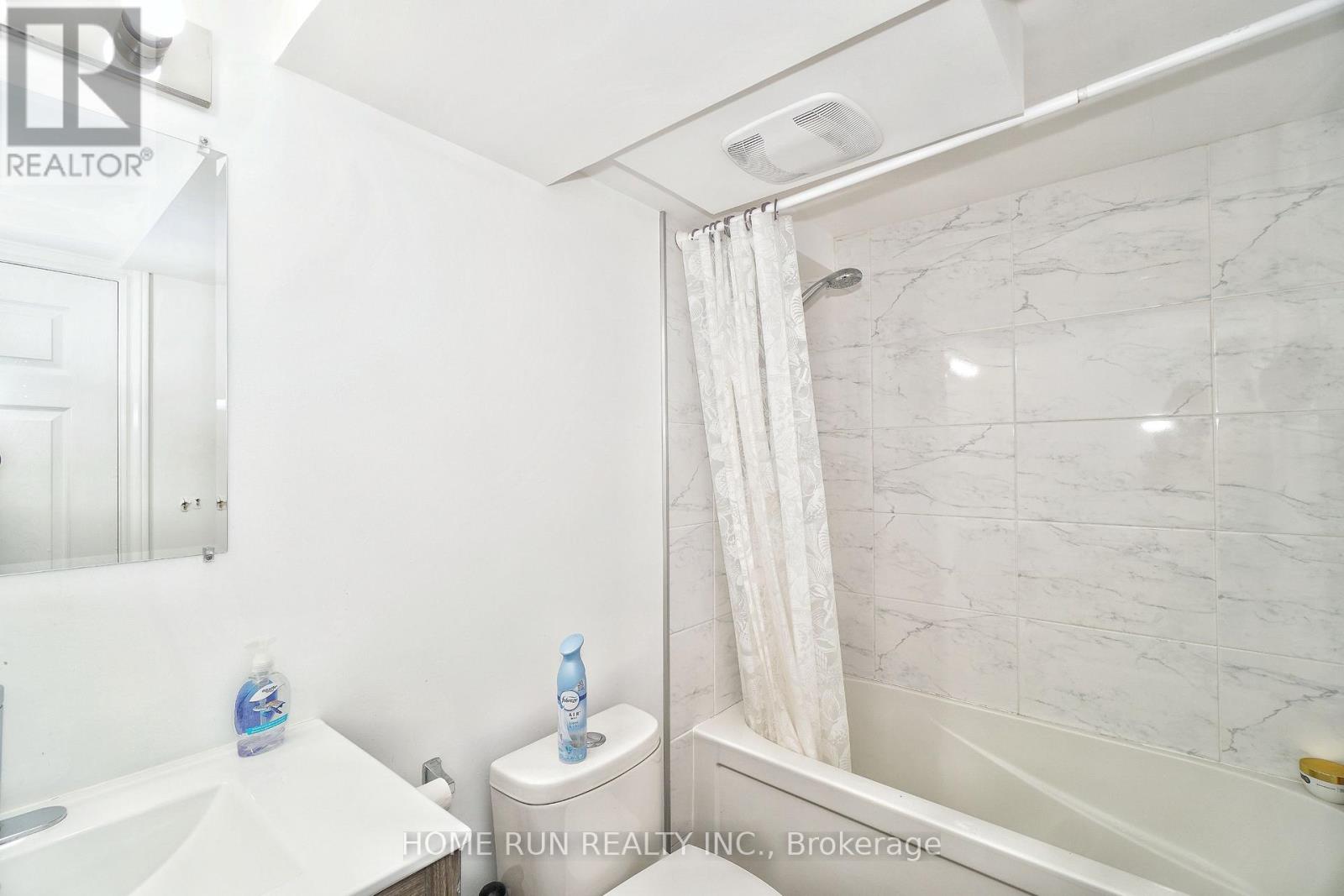 Photo 25 of 81 Marlborough Avenue, Ottawa ON