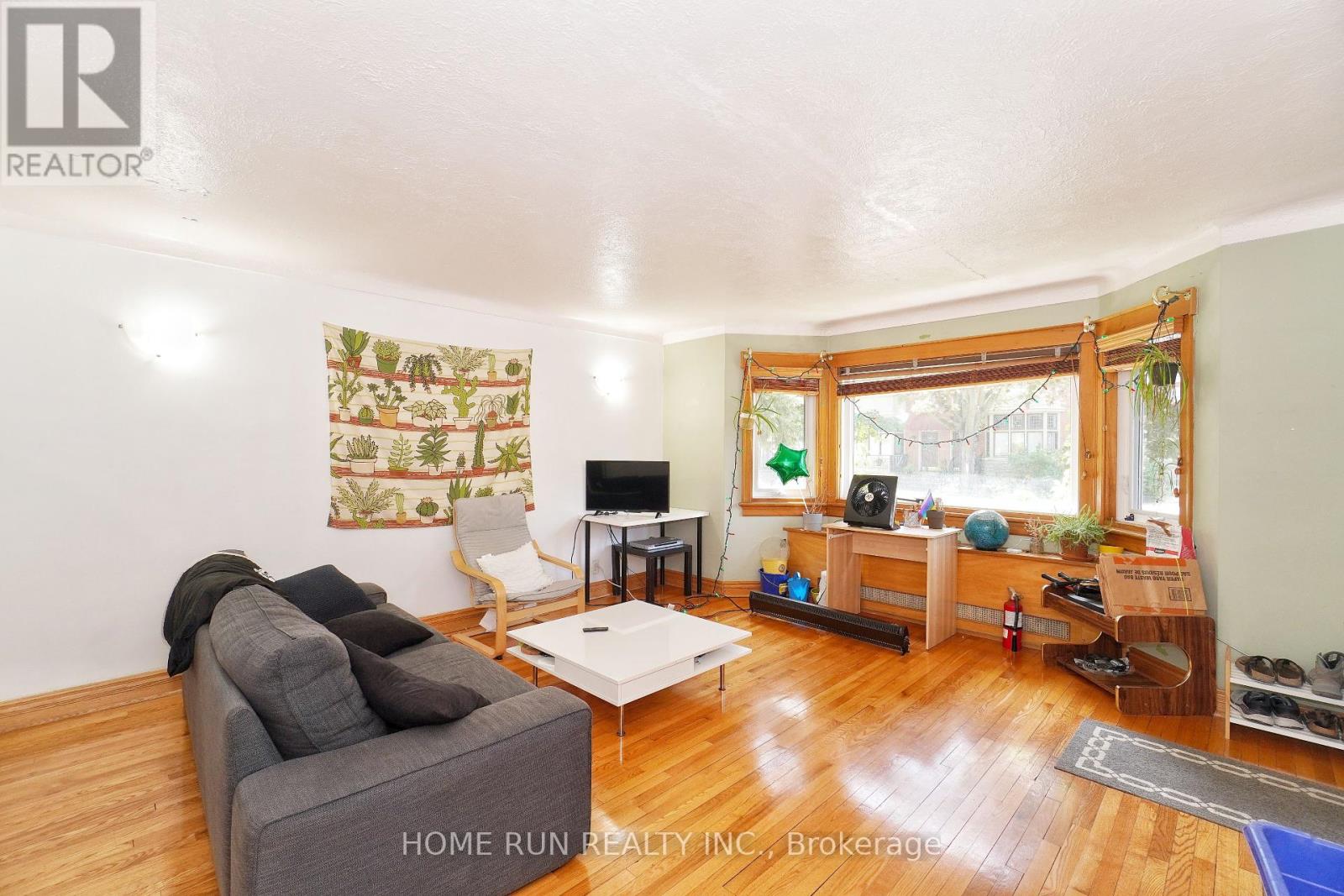 Photo 9 of 81 Marlborough Avenue, Ottawa ON