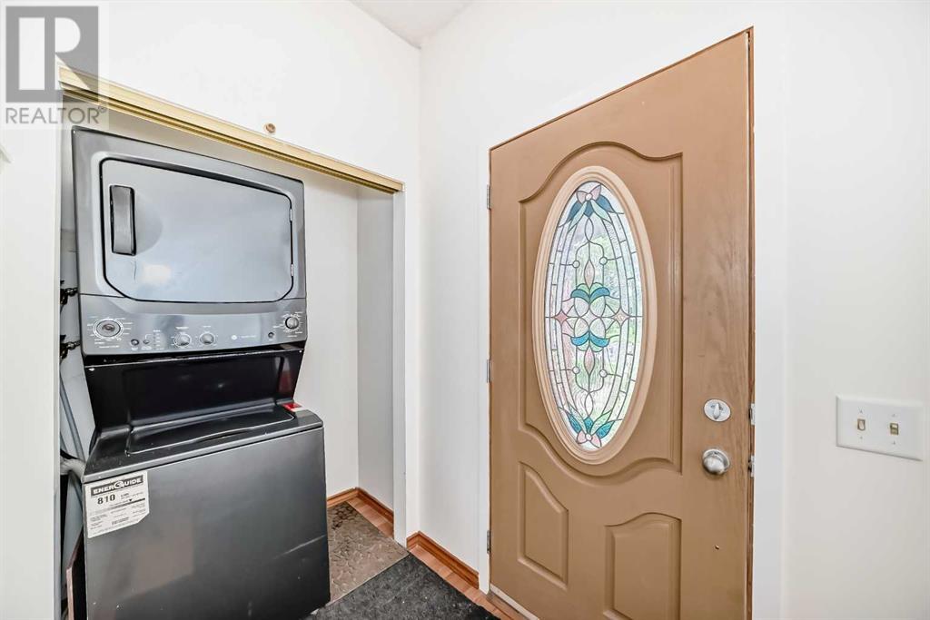 Single Family House for Sale in  Templevale Road NE Temple Calgary 