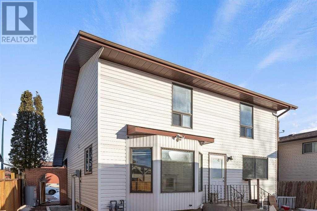Single Family House for Sale in  Templevale Road NE Temple Calgary 
