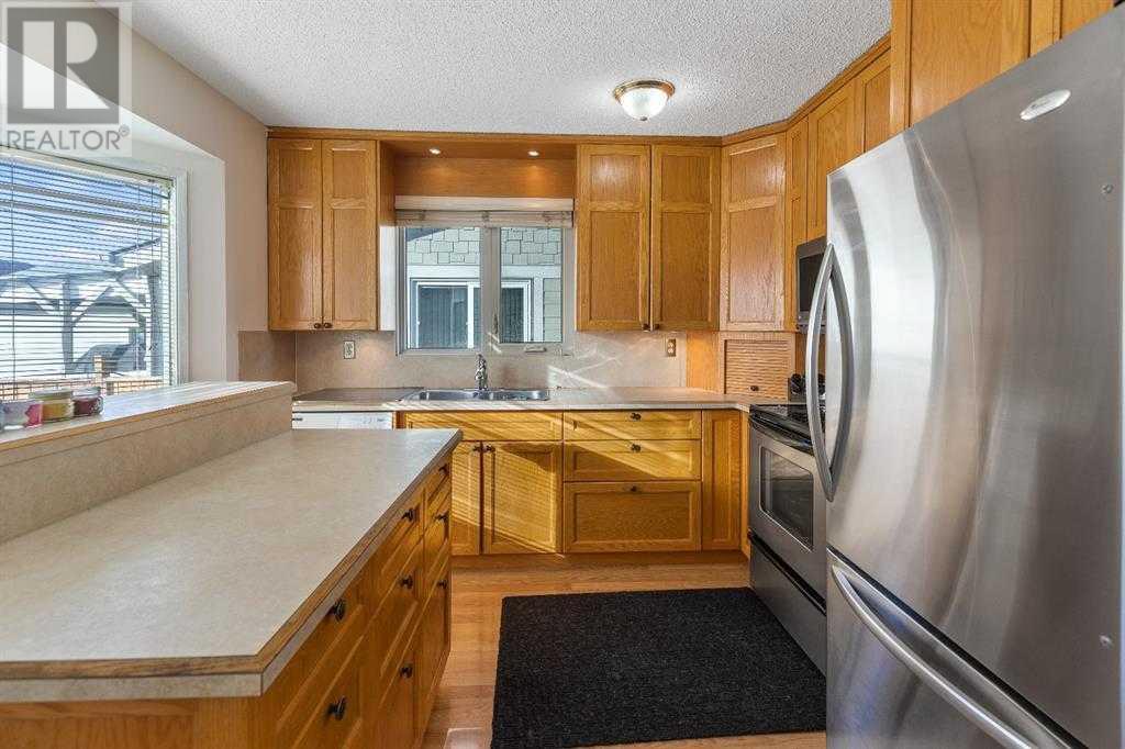 Single Family House for Sale in  Templevale Road NE Temple Calgary 