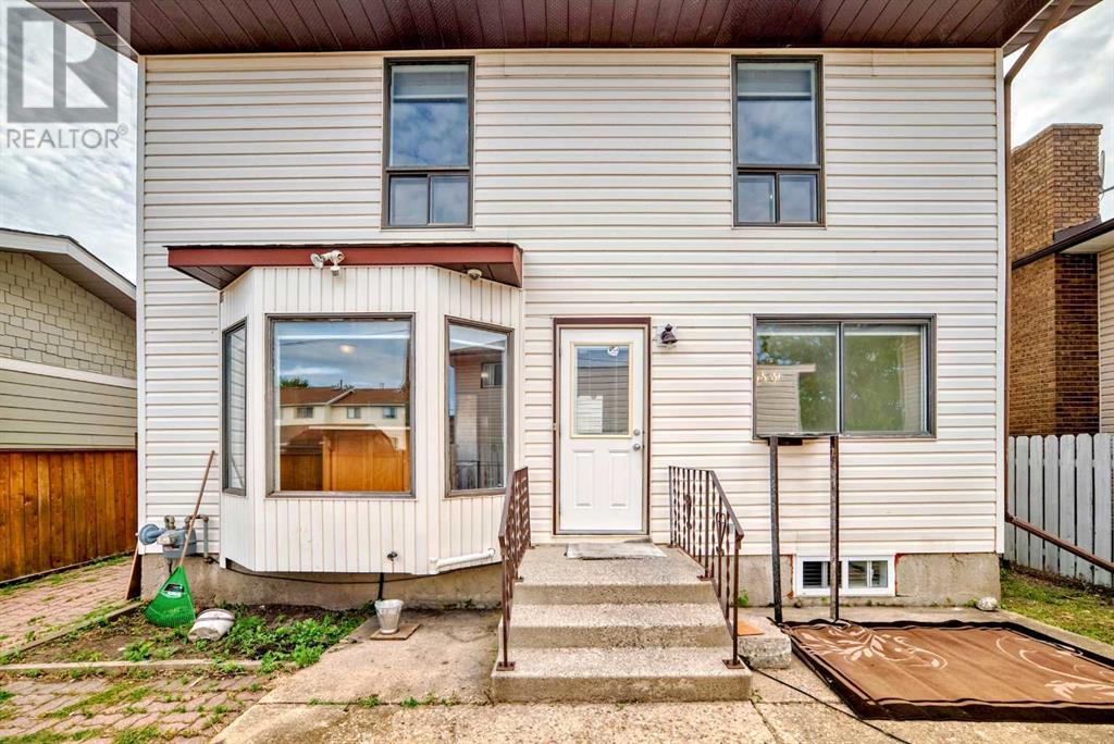 Single Family House for Sale in  Templevale Road NE Temple Calgary 