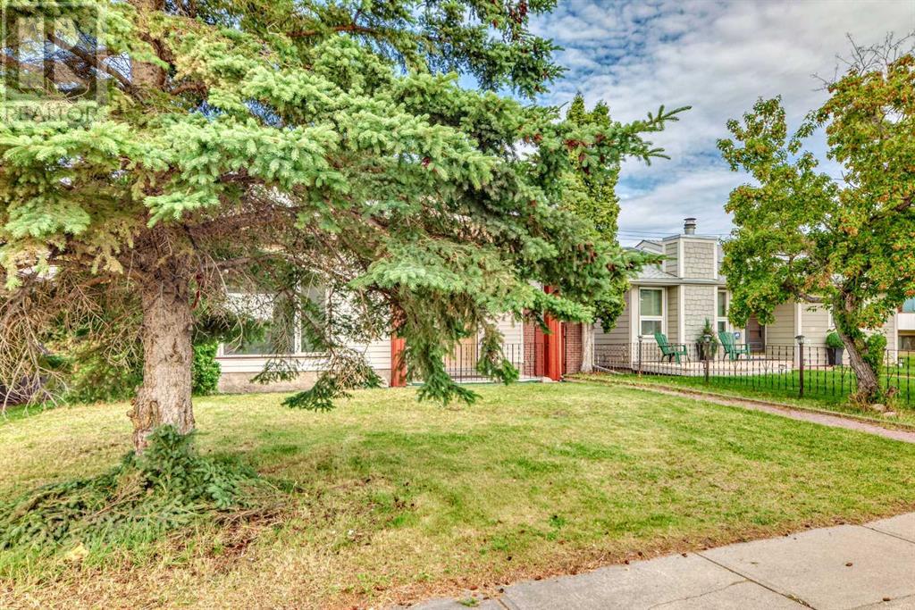 Single Family House for Sale in  Templevale Road NE Temple Calgary 