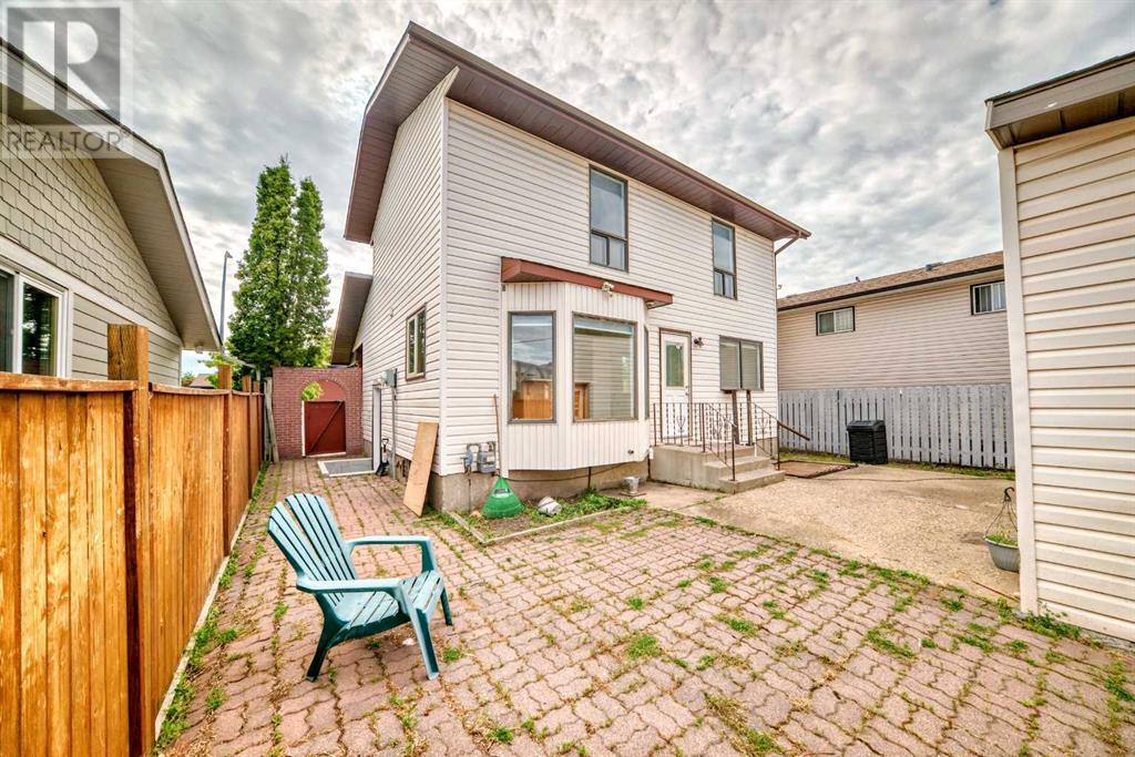 Single Family House for Sale in  Templevale Road NE Temple Calgary 