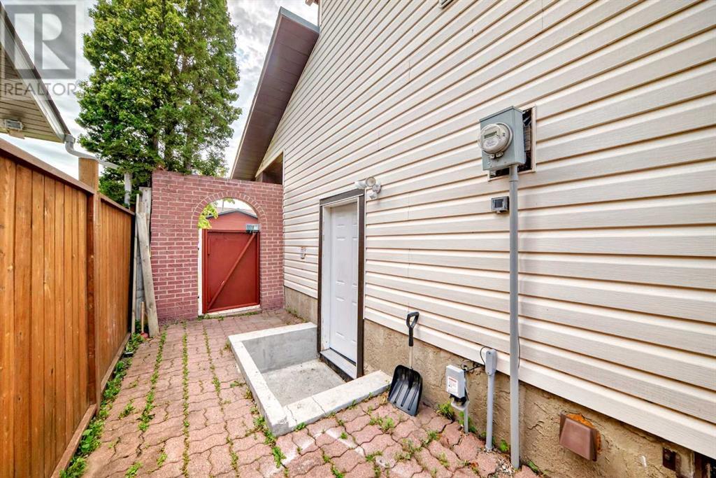 Single Family House for Sale in  Templevale Road NE Temple Calgary 