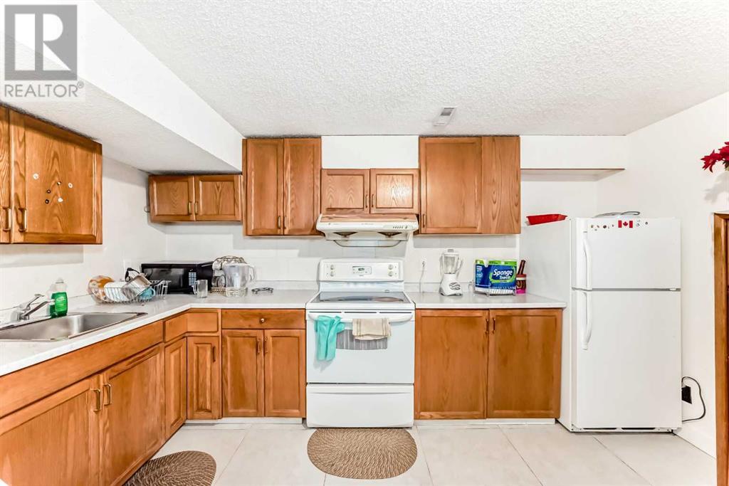 Single Family House for Sale in  Templevale Road NE Temple Calgary 