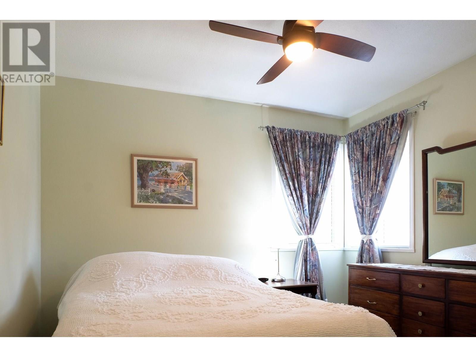 Photo 12 of 16 4411 Williams Road, Richmond BC
