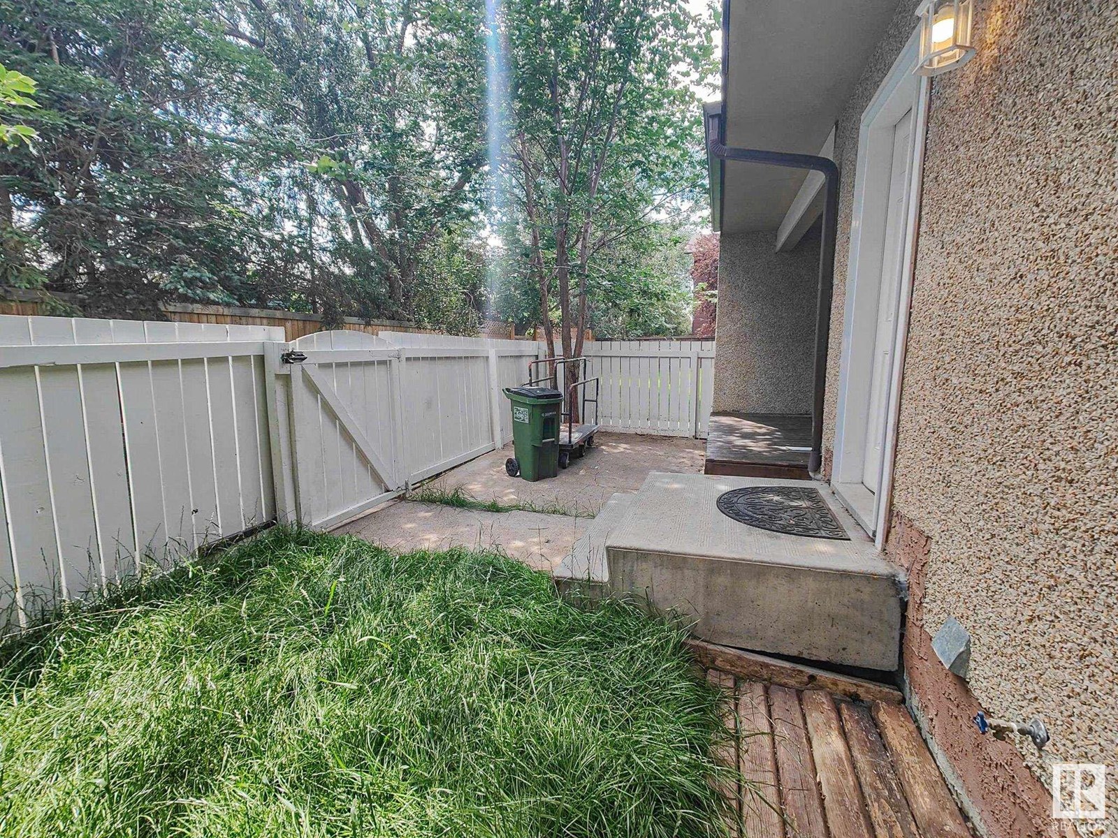 Photo 7 of 115 Kaskitayo Co Nw, Edmonton AB