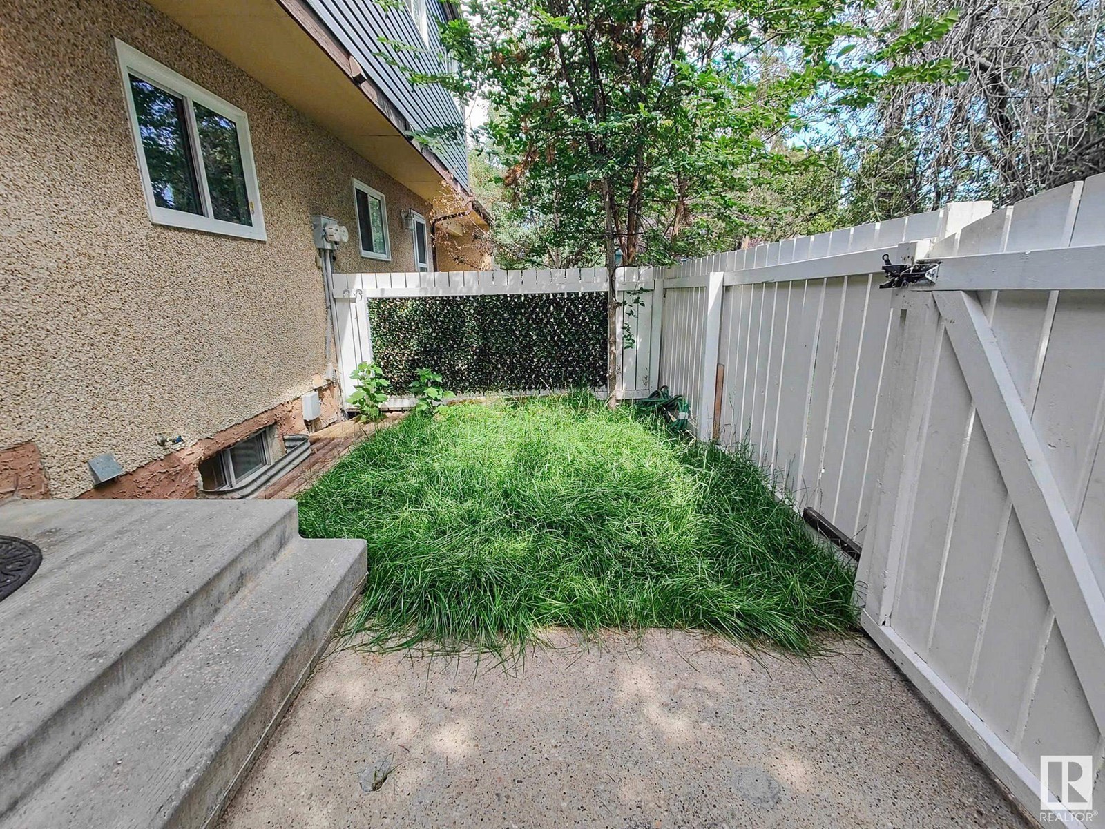 Photo 17 of 115 Kaskitayo Co Nw, Edmonton AB