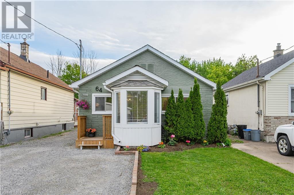 Photo 3 of 64 Churchill Street, St Catharines ON