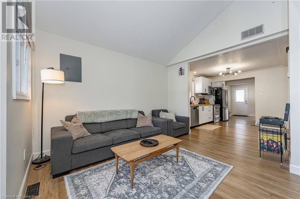 Photo 6 of 64 Churchill Street, St Catharines ON