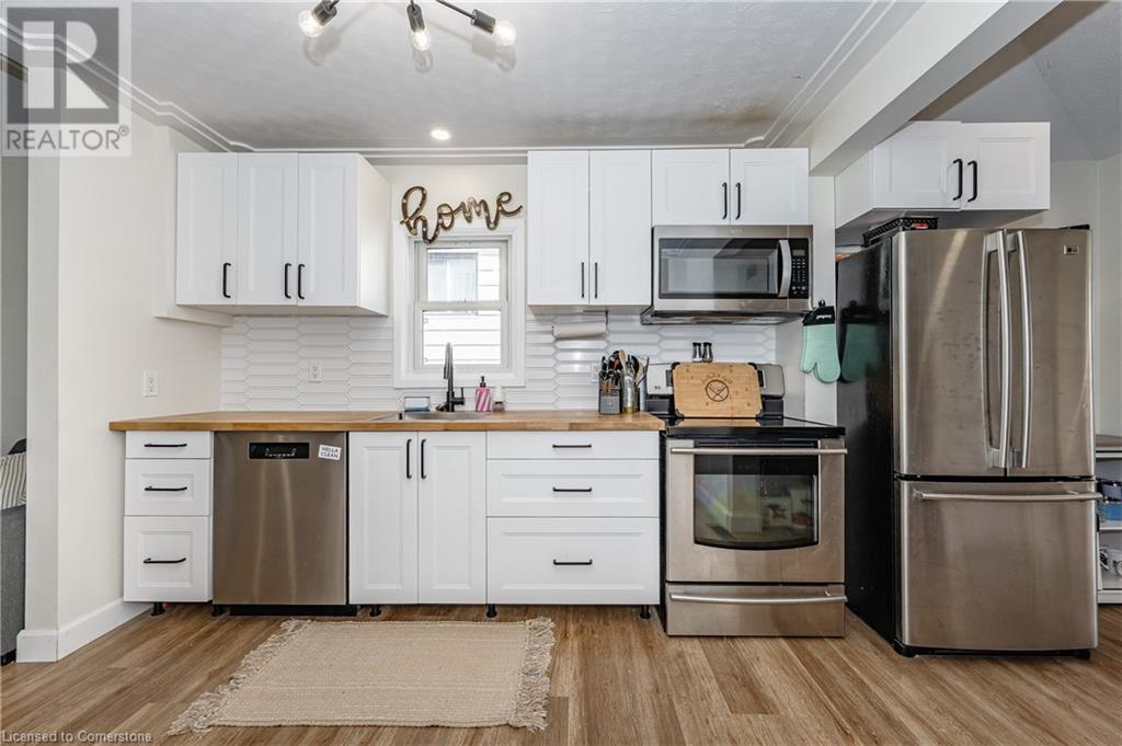 Photo 11 of 64 Churchill Street, St Catharines ON