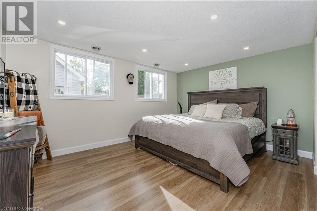 Photo 22 of 64 Churchill Street, St Catharines ON