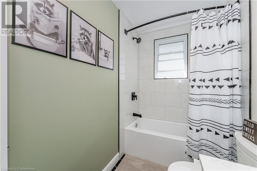 Photo 18 of 64 Churchill Street, St Catharines ON