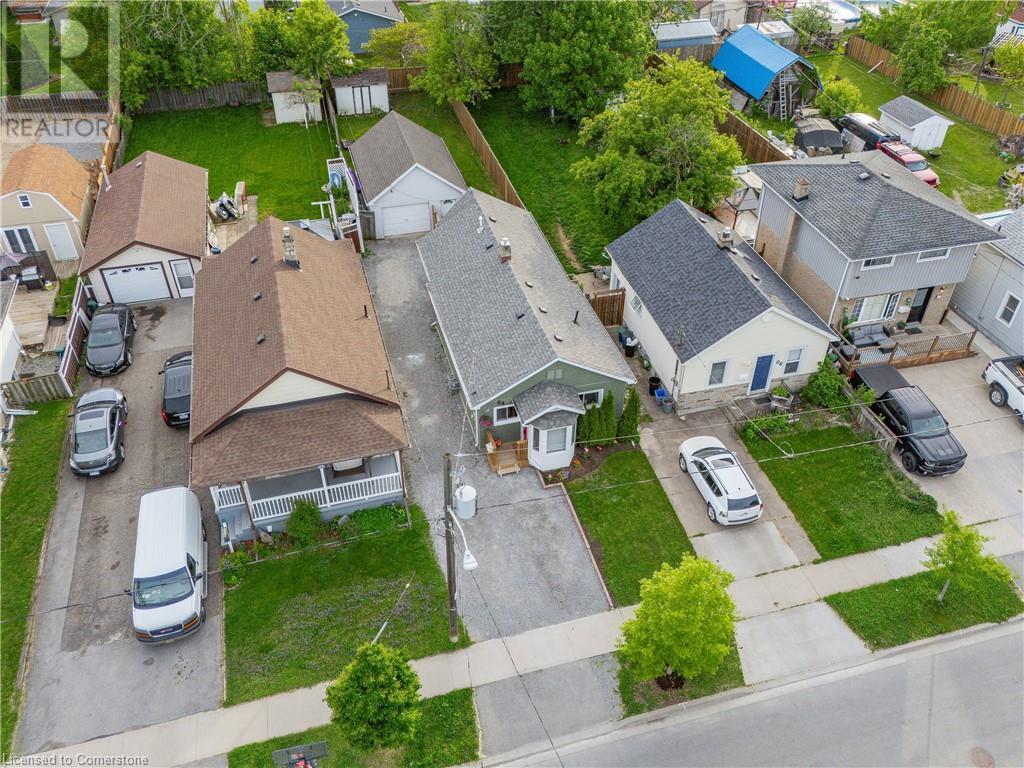 Photo 32 of 64 Churchill Street, St Catharines ON