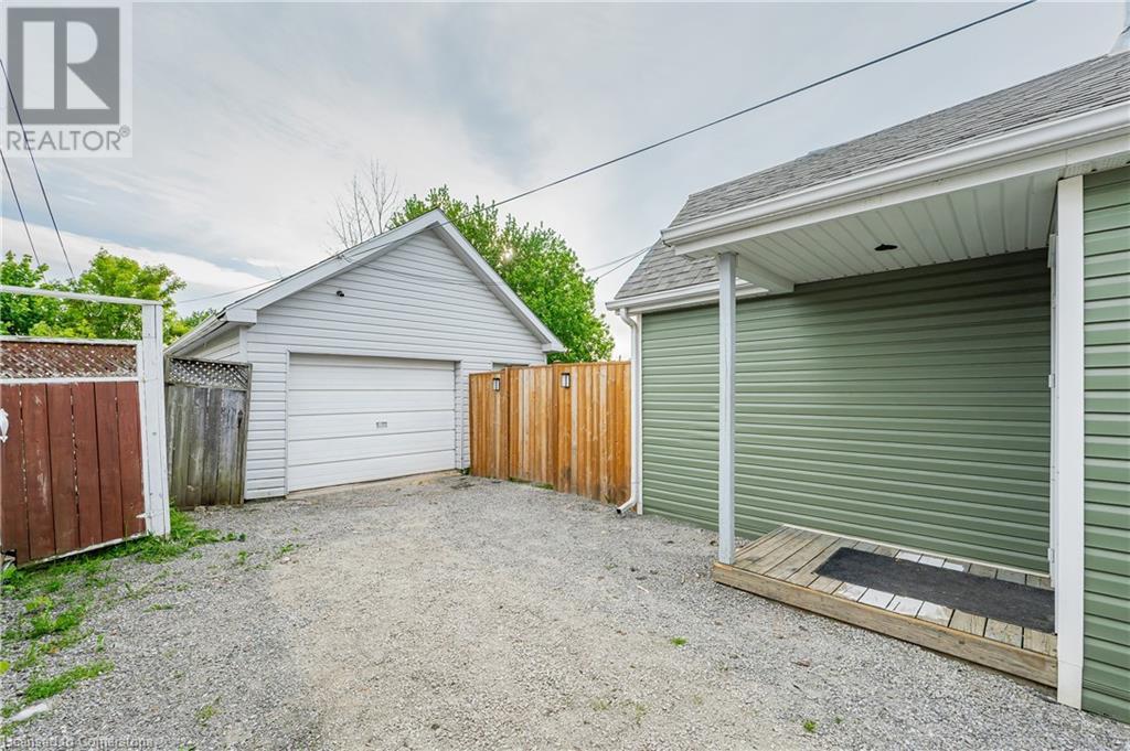 Photo 25 of 64 Churchill Street, St Catharines ON