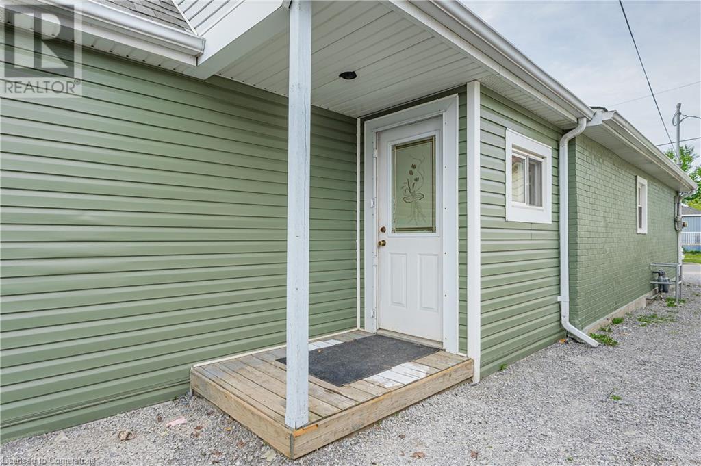 Photo 24 of 64 Churchill Street, St Catharines ON