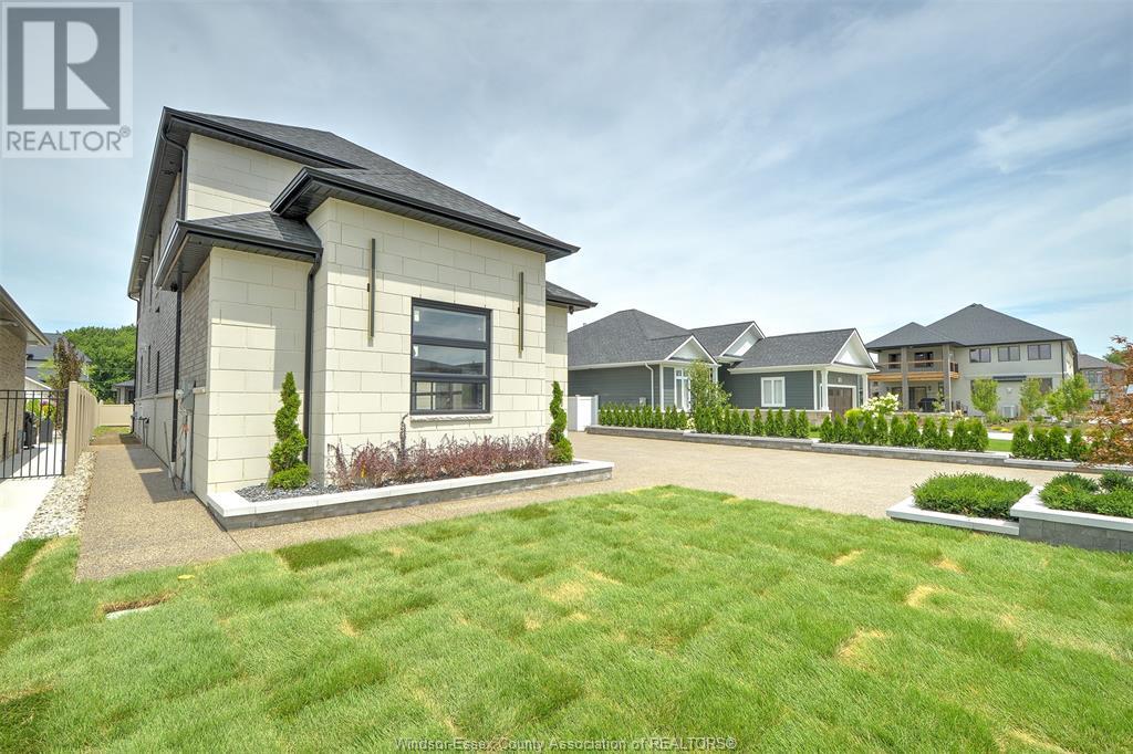 Photo 31 of 311 Water Avenue, Lakeshore ON