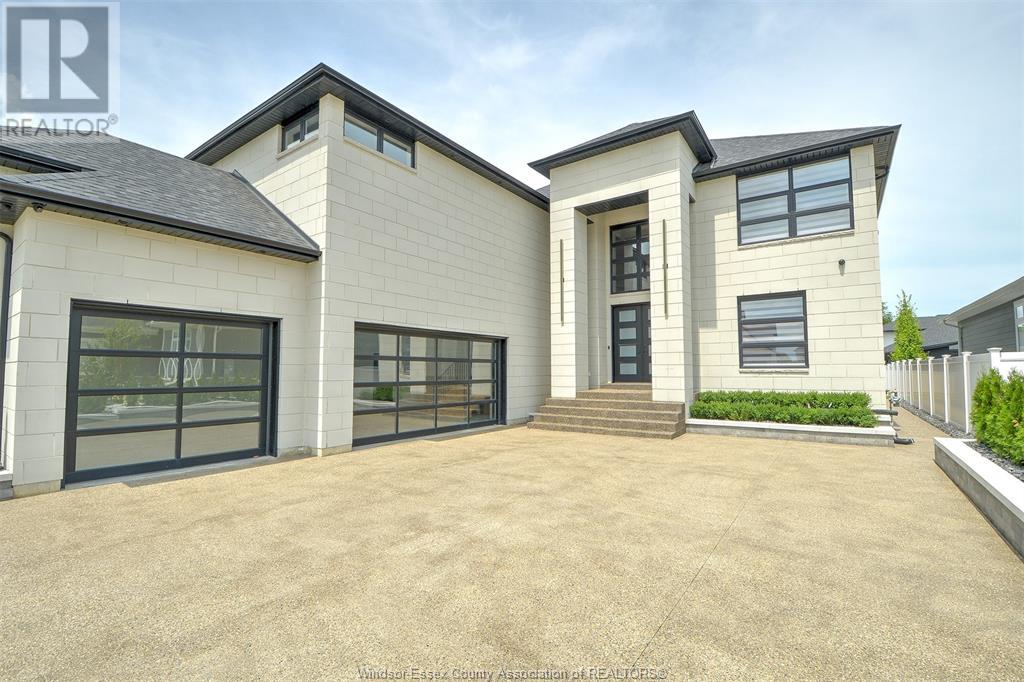 Photo 8 of 311 Water Avenue, Lakeshore ON