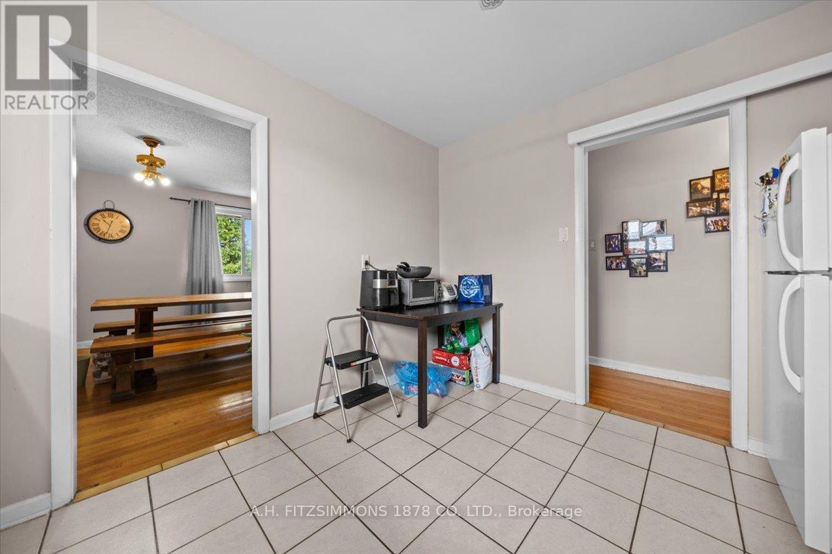 Photo 20 of 1217 Cameo Drive, Ottawa ON