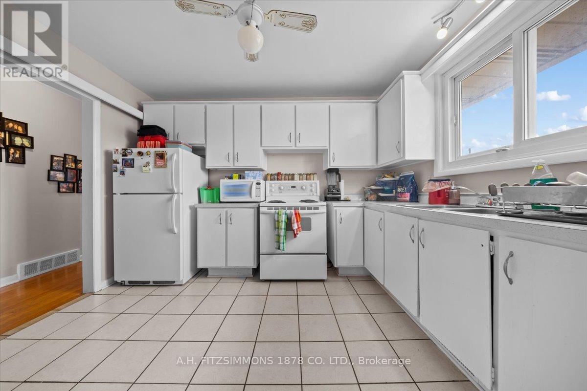 Photo 30 of 1217 Cameo Drive, Ottawa ON