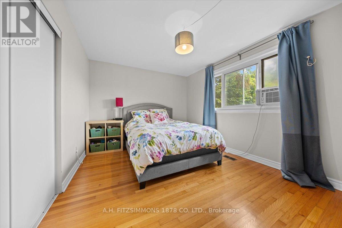 Photo 34 of 1217 Cameo Drive, Ottawa ON