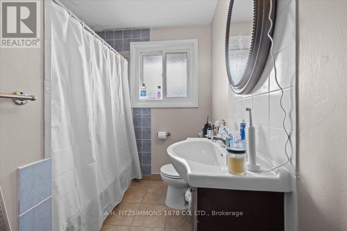 Photo 38 of 1217 Cameo Drive, Ottawa ON