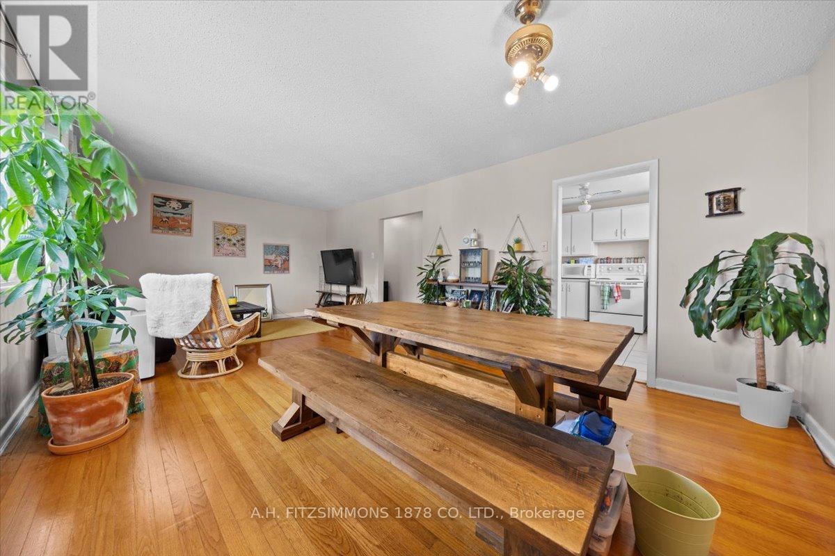 Photo 14 of 1217 Cameo Drive, Ottawa ON