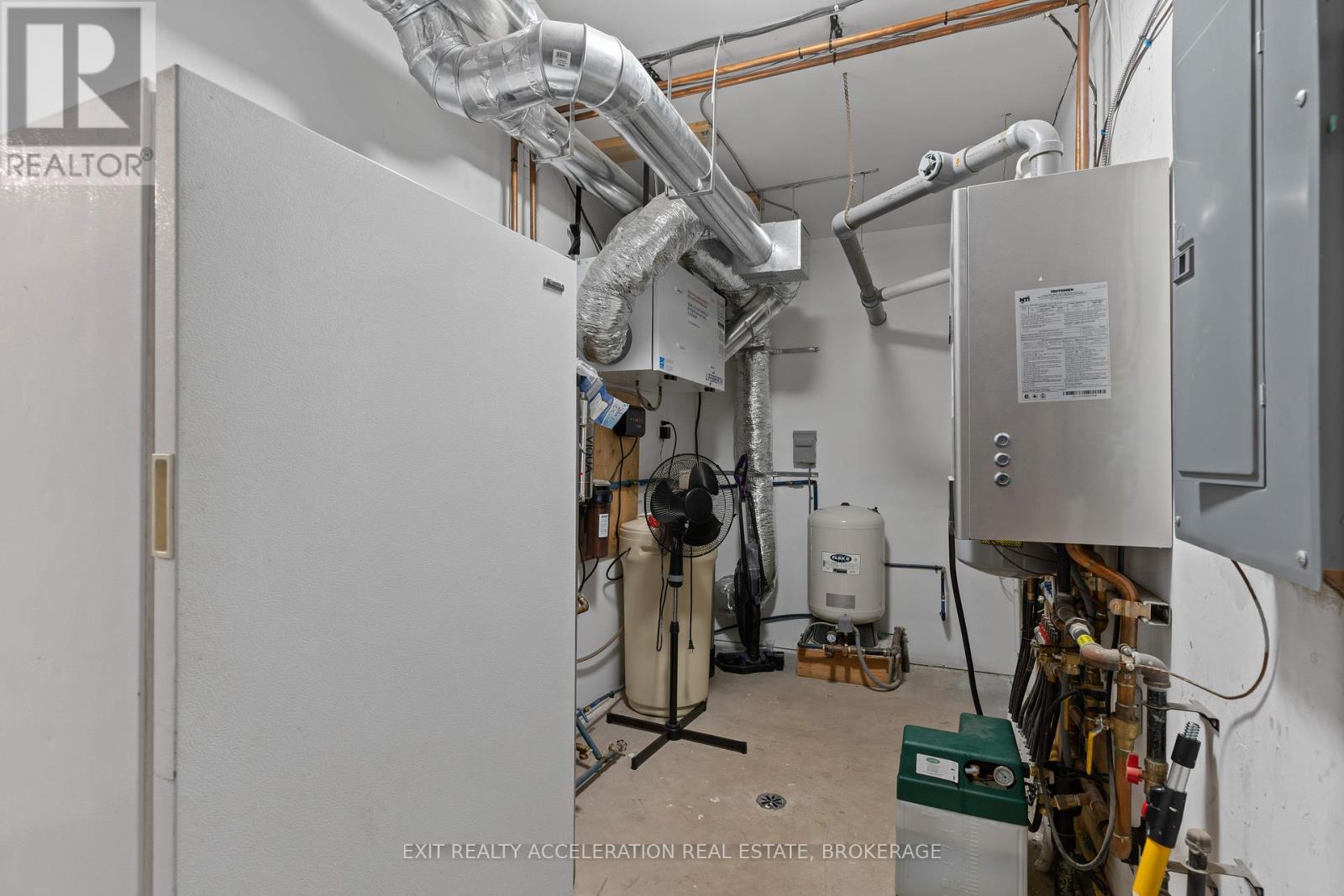 Photo 16 of 4704 County Rd 9, Greater Napanee ON