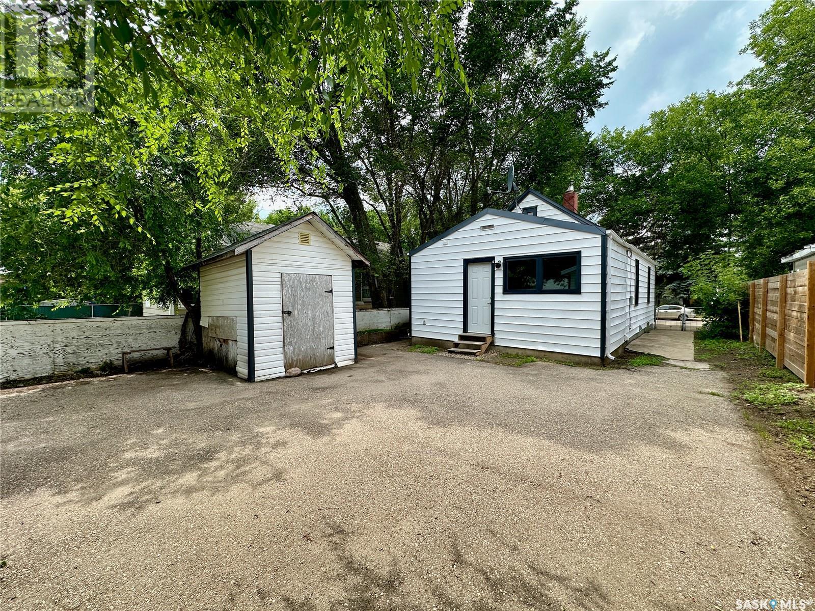 Photo 16 of 1020 K Avenue N, Saskatoon SK
