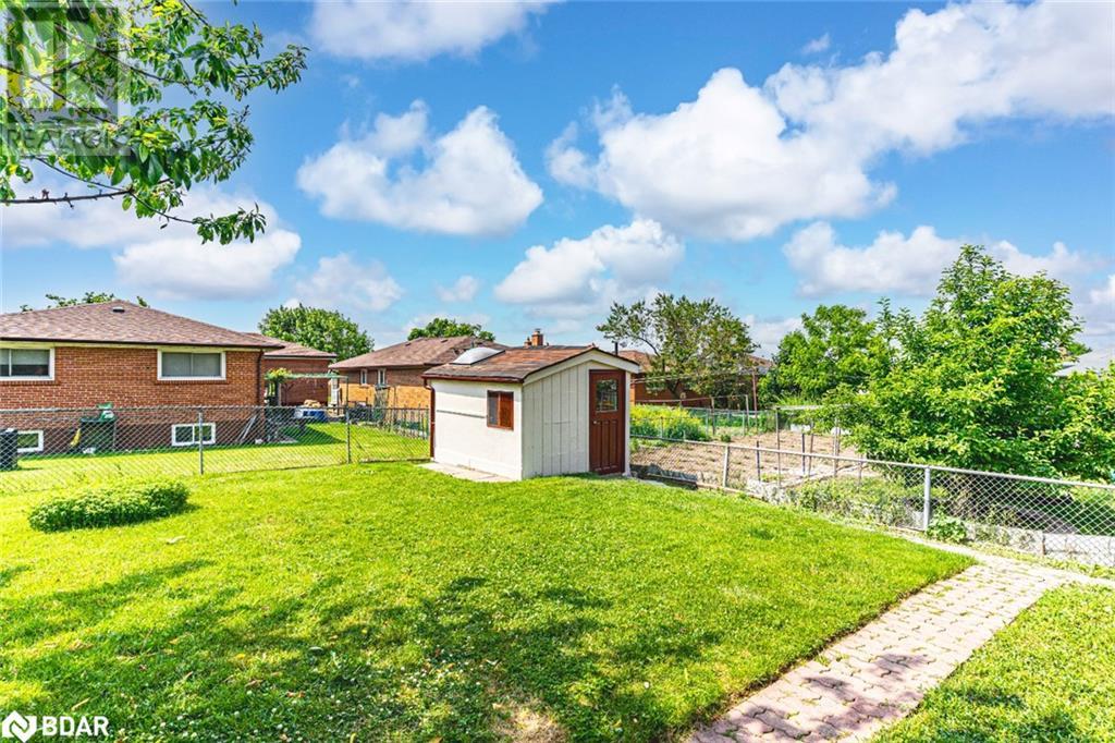 Photo 18 of 39 Frith Road, Toronto ON