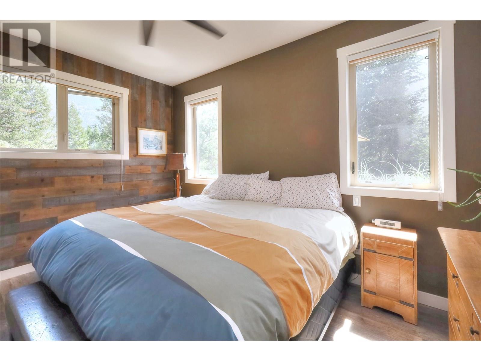 Photo 44 of 917 Copper Point Way, Windermere BC